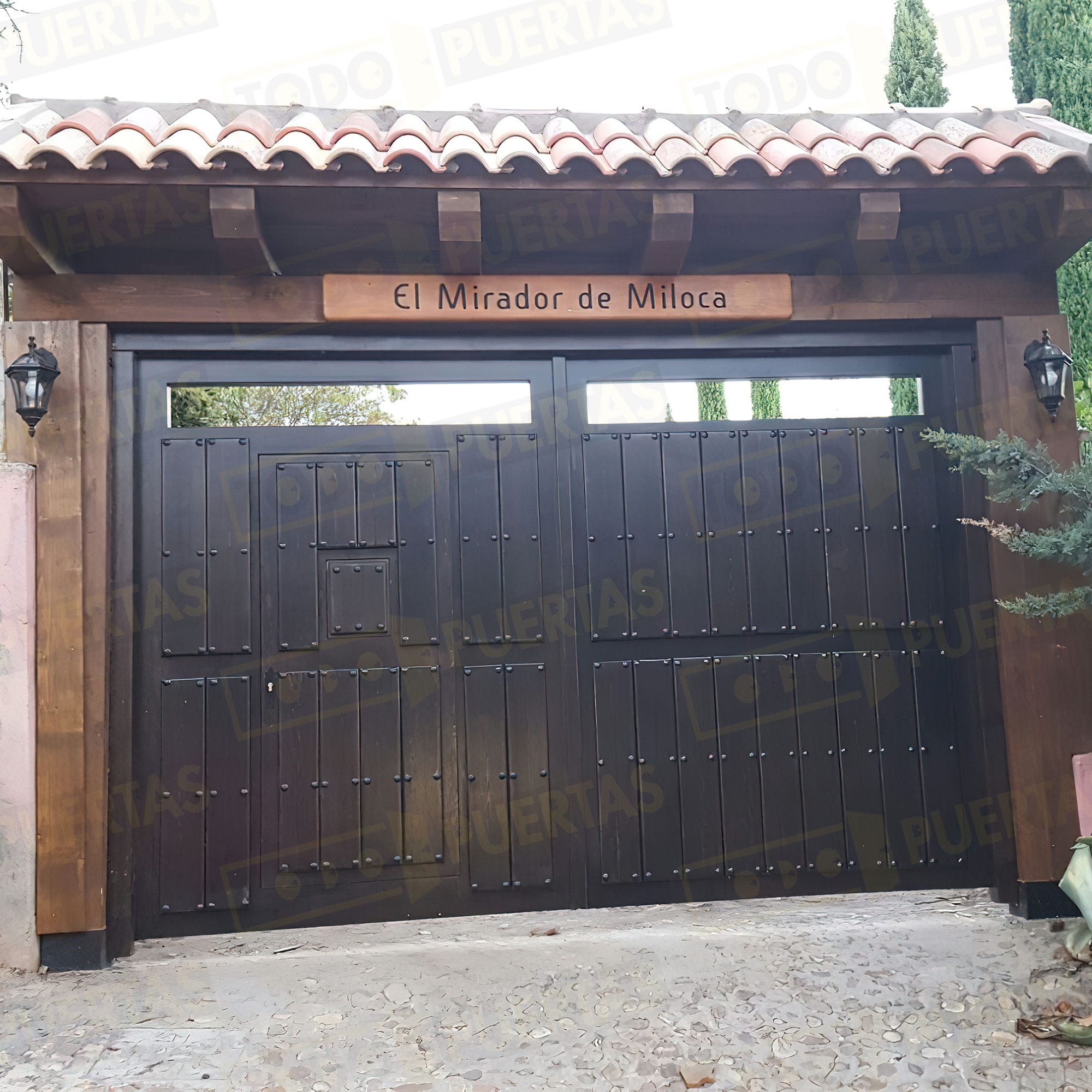 Foto Puertas Exterior Rústicas cliente 2