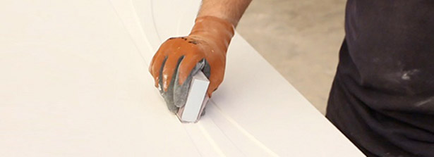 Lijado a mano de Puertas lacadas blancas